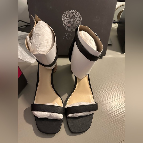 Vince Camuto Mejorla - Picture 6 of 6